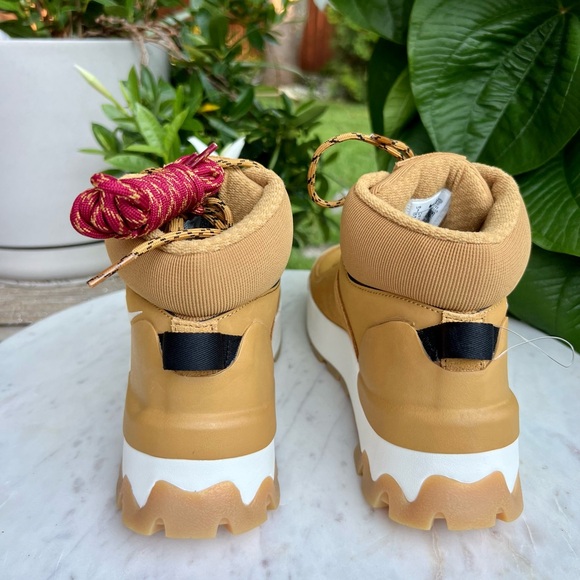 🟡🟠Nike City Classic Boot🟠🟡New - Picture 5 of 7